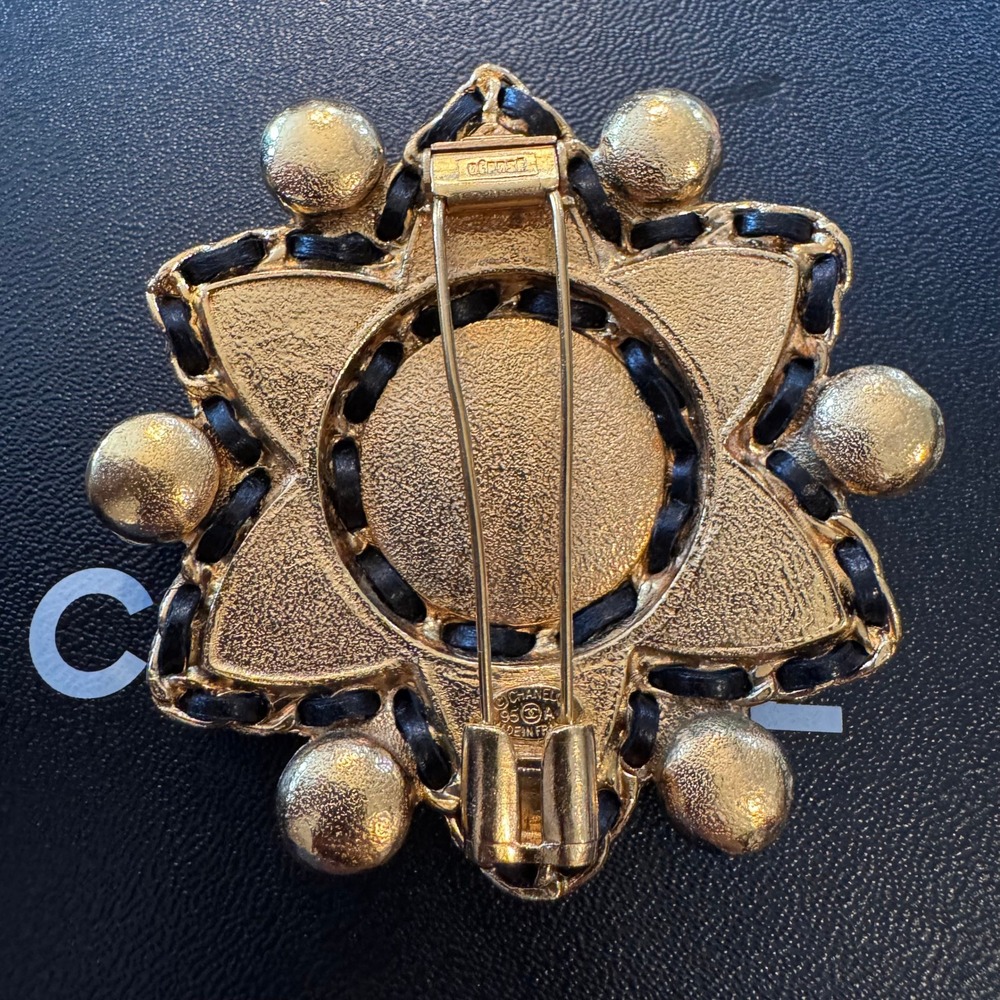 Chanel CC Vintage Byzantine Star Gripoix Agate Brooch Leather 95A Auth - Picture 2 of 6